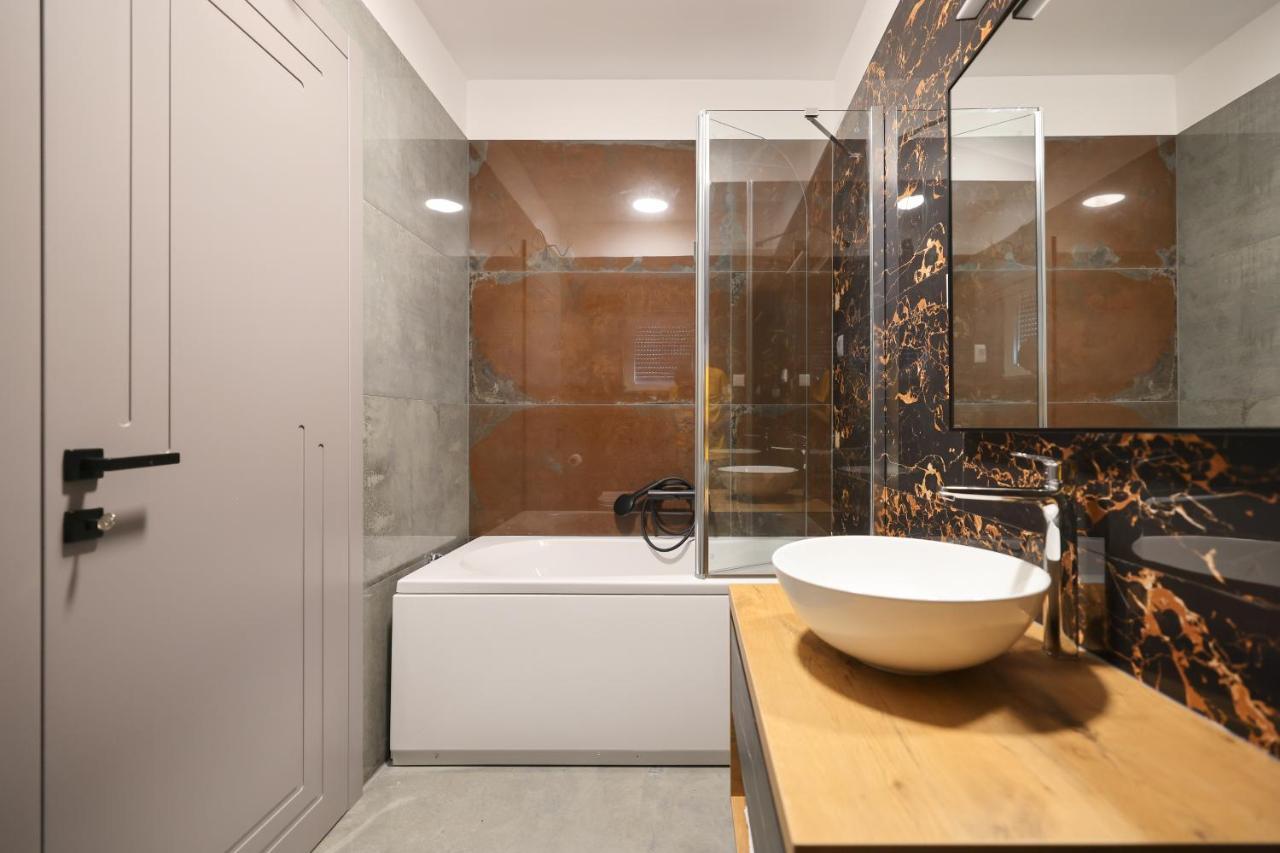 Rhapsody In Green - Luxury Villa In Zadar Crno Luaran gambar