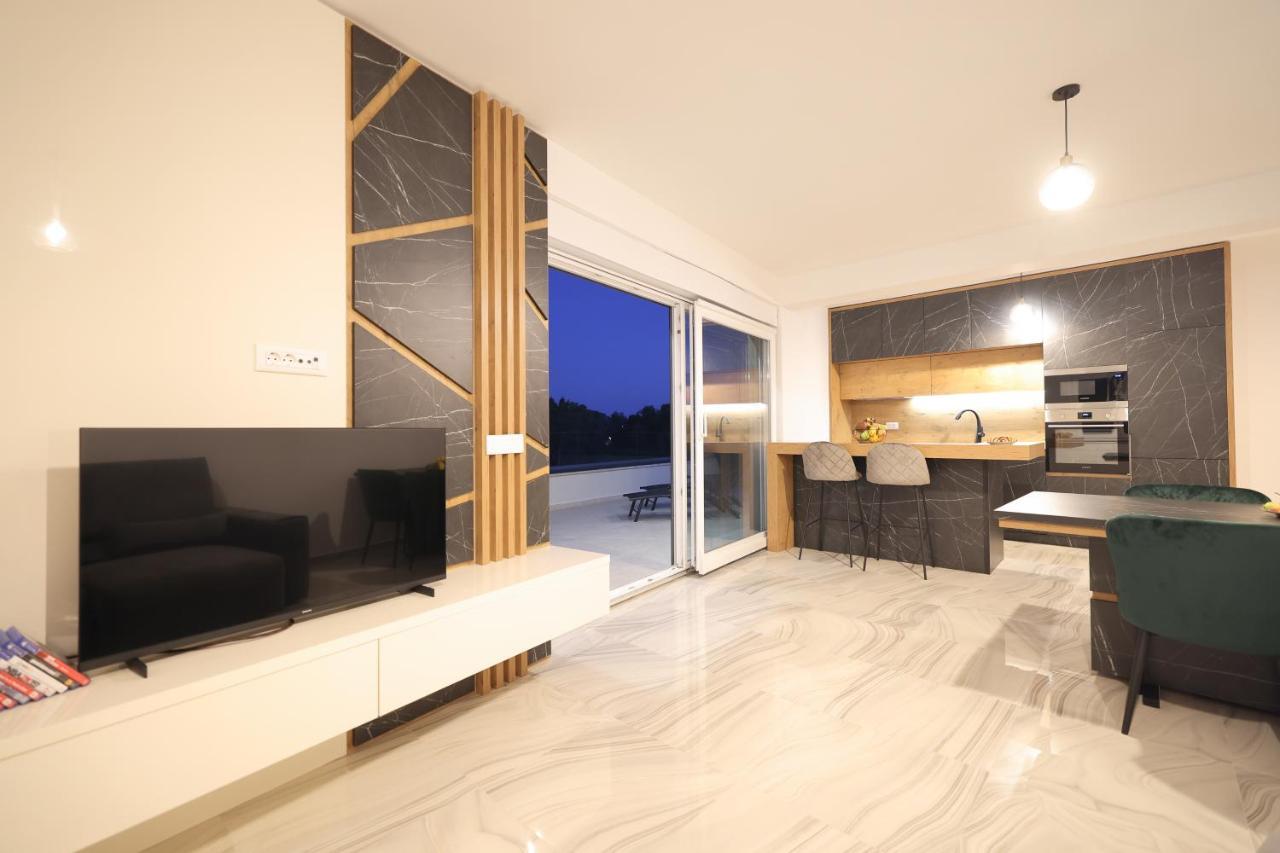 Rhapsody In Green - Luxury Villa In Zadar Crno Luaran gambar